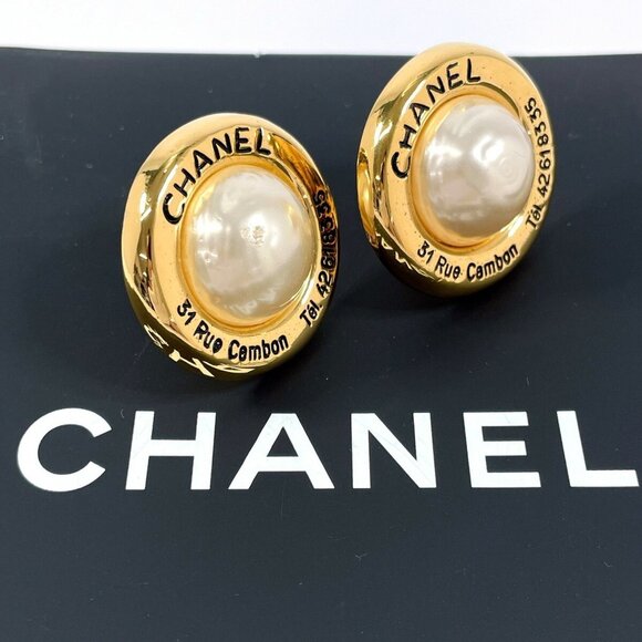 CHANEL Gold Pearl Earrings - Picture 2 of 7